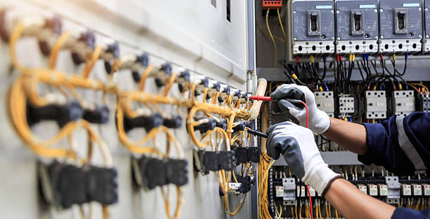 Professional Electrician technician working in Stratford, NJ